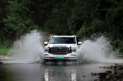 盘点越野新能源技术“流派”，Hi4-T不拿安全开玩笑